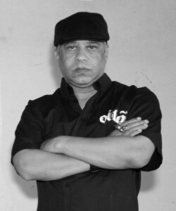 Tchelo Martins - Baixo Tchelo Martins - Baixo